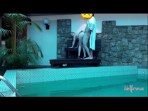 ❤️ Boss jistieden maid għall-pool, iżda ma setgħetx tirreżisti sħun ☑ Video anali f'mt.hentai-for.ru ❌️